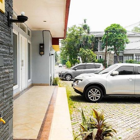 Reddoorz Near Siloam Karawaci 3 Otel Tangerang Dış mekan fotoğraf