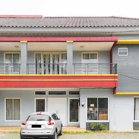 Reddoorz Near Siloam Karawaci 3 Otel Tangerang Dış mekan fotoğraf