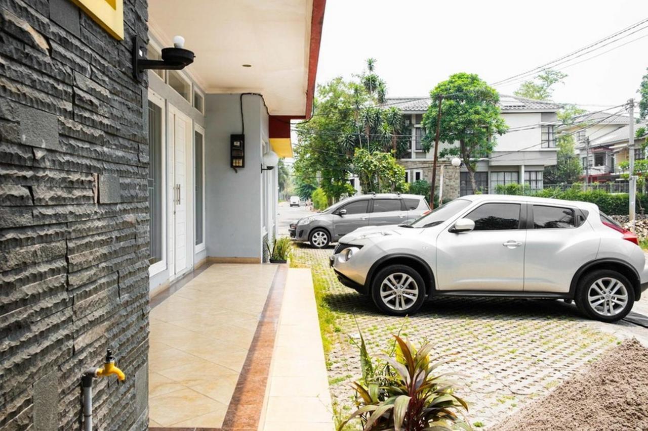 Reddoorz Near Siloam Karawaci 3 Otel Tangerang Dış mekan fotoğraf