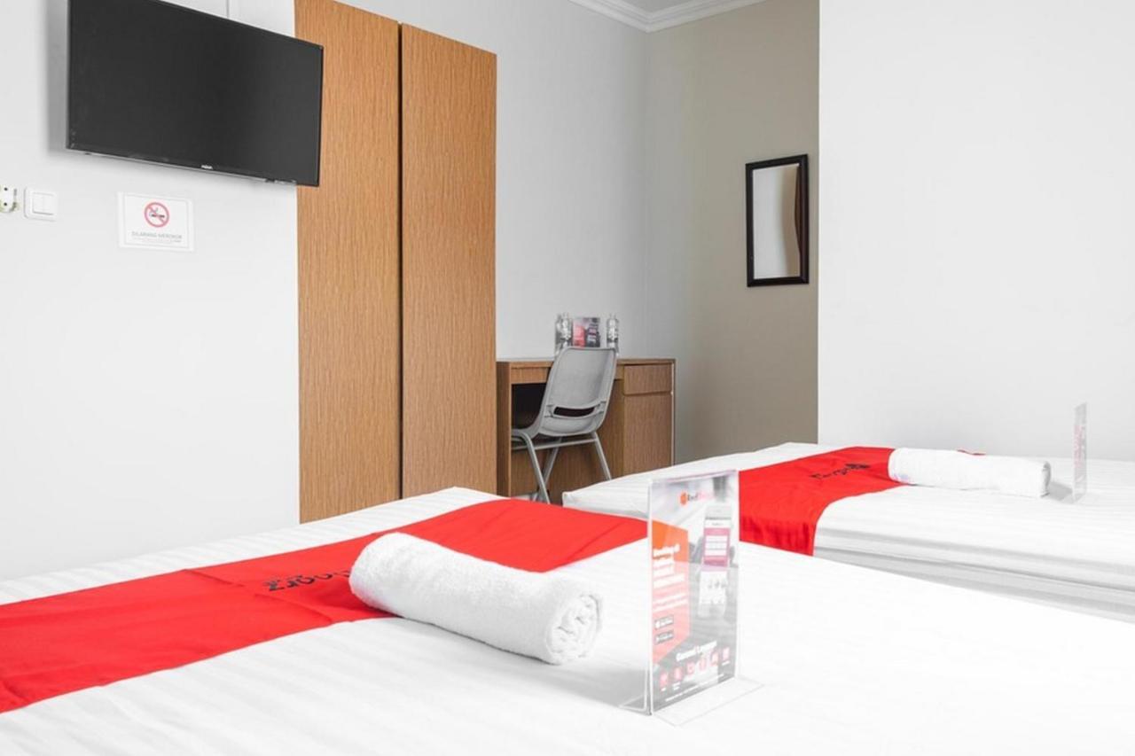 Reddoorz Near Siloam Karawaci 3 Otel Tangerang Dış mekan fotoğraf
