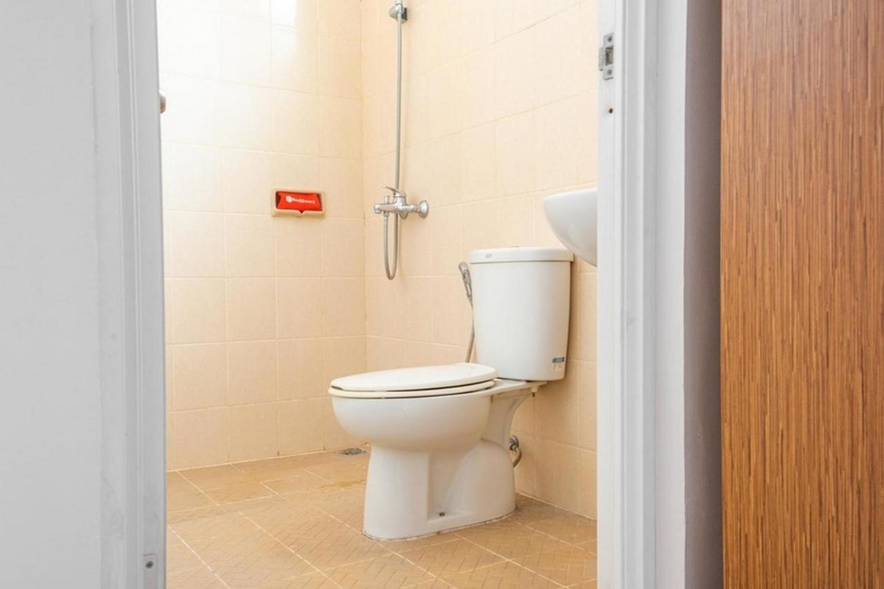 Reddoorz Near Siloam Karawaci 3 Otel Tangerang Dış mekan fotoğraf