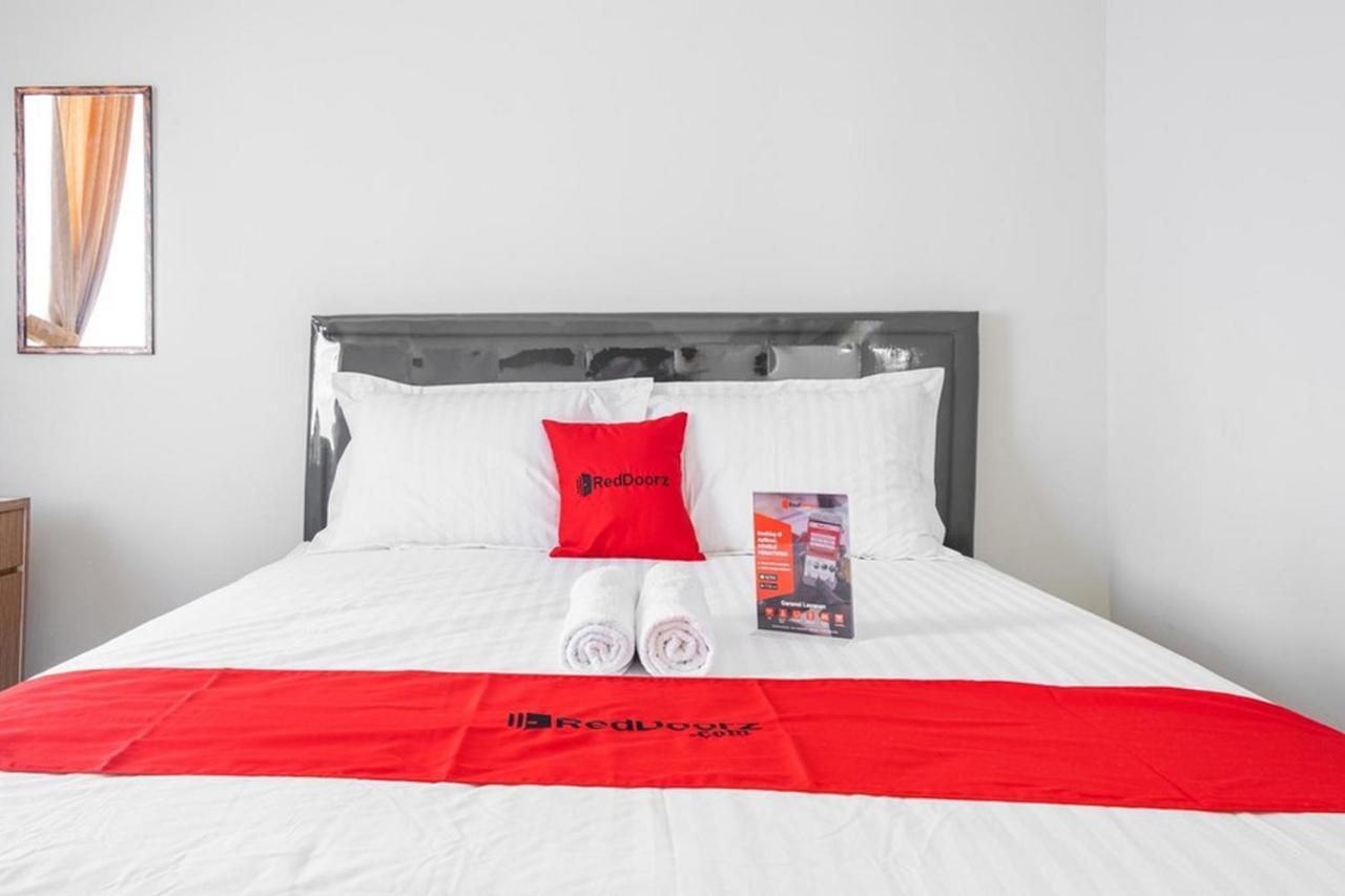 Reddoorz Near Siloam Karawaci 3 Otel Tangerang Dış mekan fotoğraf